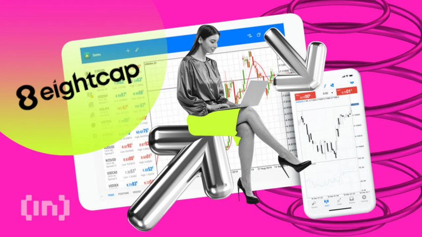 Eightcap menugaskan seorang petugas CS personal setelah pengguna melakukan konfirmasi akun trading